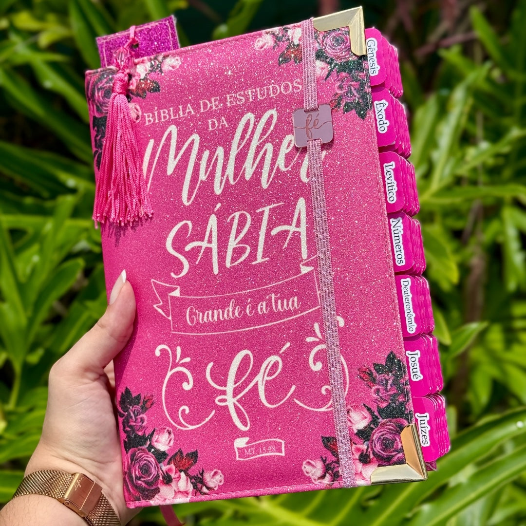 Bíblia Da Mulher Sábia De Estudos 100% Glitter Pin, De João Ferreira De Almeida. Editora Cpp, Capa Dura - Com Índice