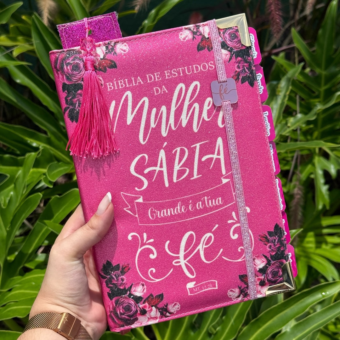 Bíblia Da Mulher Sábia De Estudos 100% Glitter Pin, De João Ferreira De Almeida. Editora Cpp, Capa Dura - Com Índice